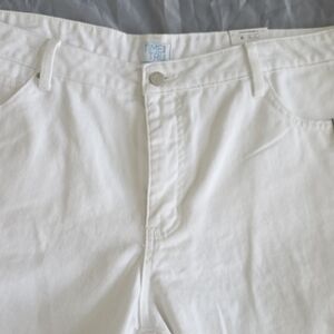 Time and Tru White Jean Shorts